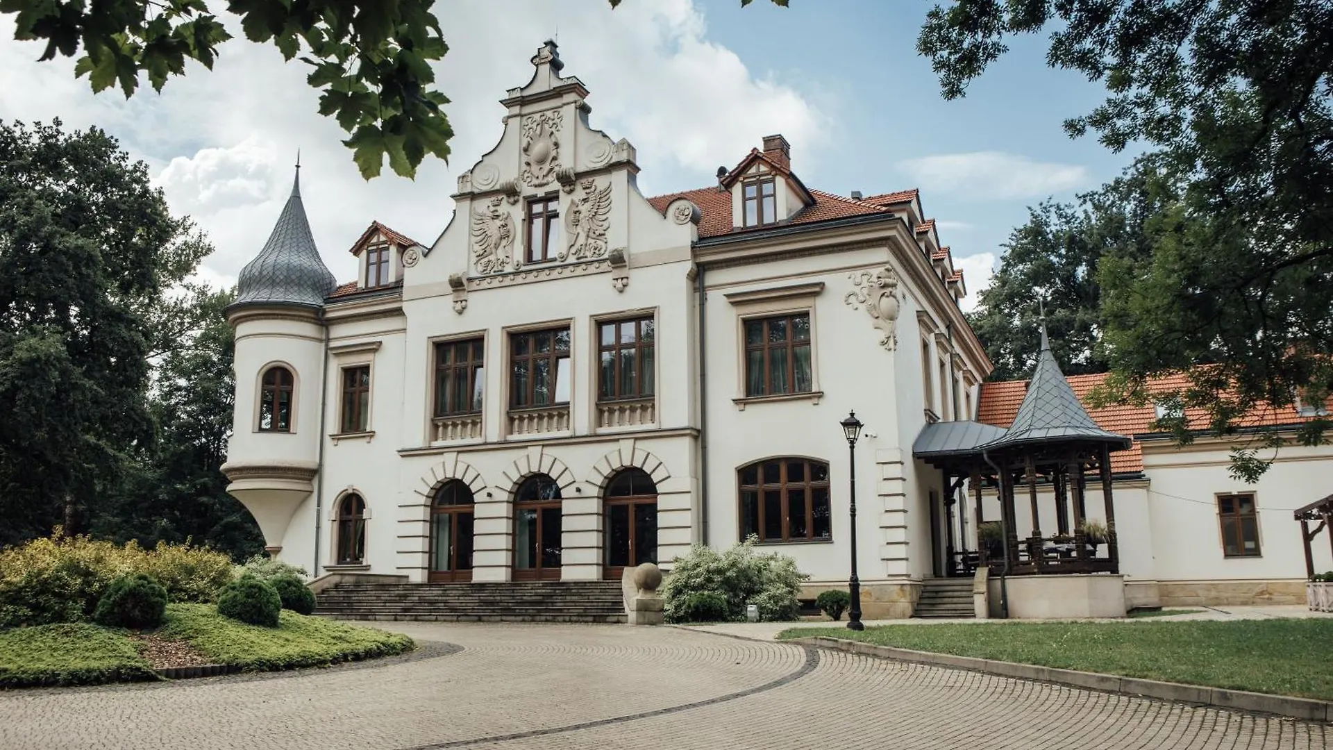 4 Top Spa Hotels in the Polish Carpathians Worth Booking