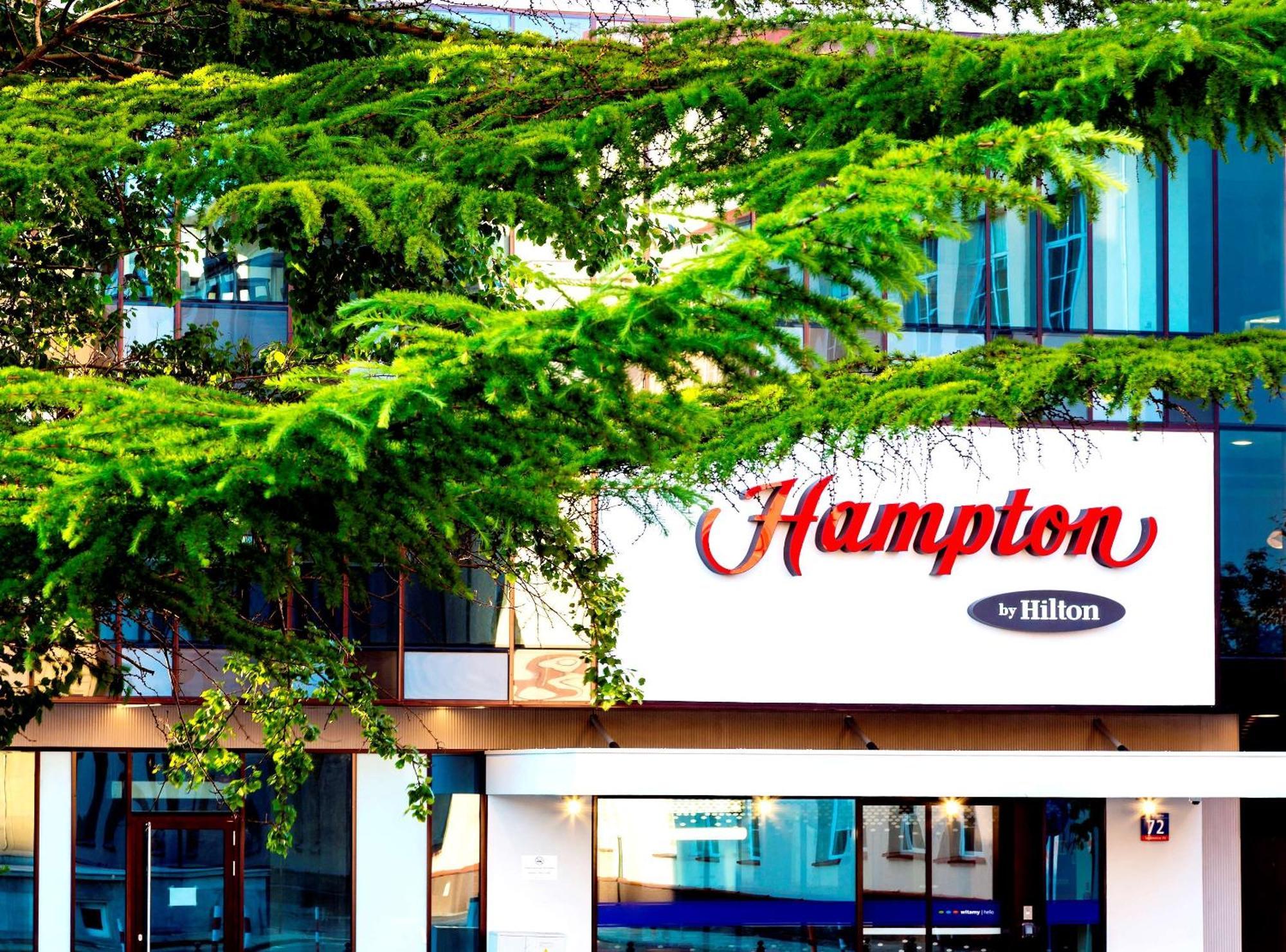 Where to Stay in Centrum: 15 Best Airport-Friendly Hotels